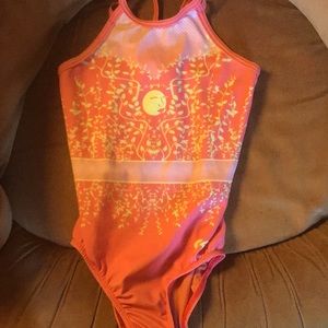 This is a Katelyn ohashi gk leotard  .it is a child medium (cm).